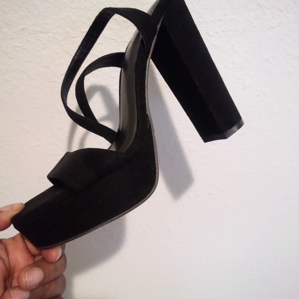 Ardene Black Suede Slingback Heeled Shoes Elegant Design - Picture 8 of 12